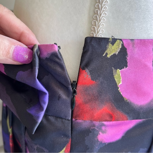 •Kristin Davis• A-Line Pleated Floral Skirt - Size 10 - Picture 7 of 8